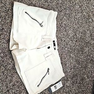 Woman shorts junior skater style nwt 11